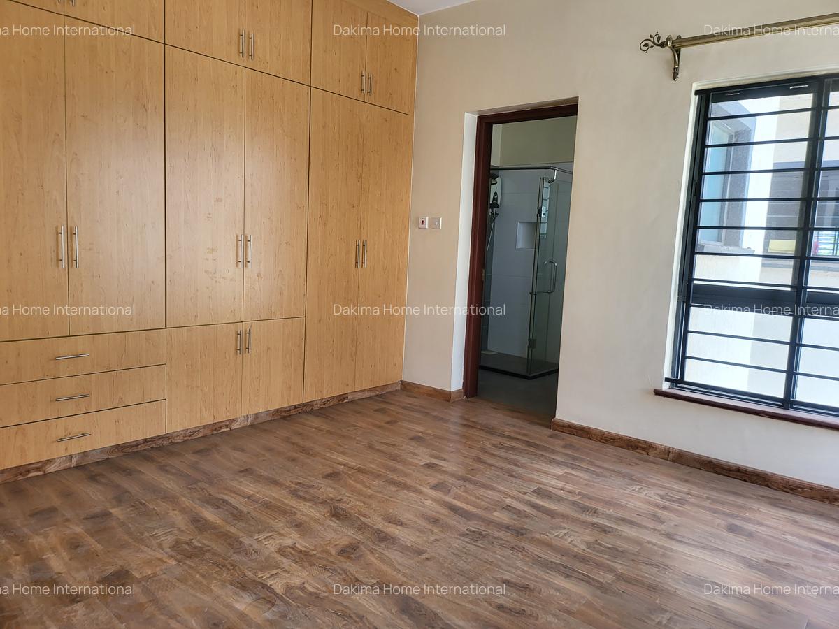 2 Bed Apartment with En Suite in Rhapta Road - 13