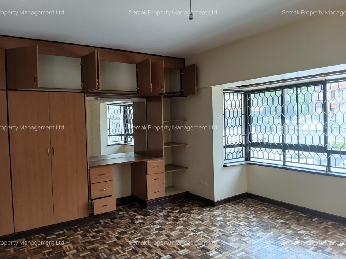 3 Bed Apartment with En Suite in Westlands Area - 11