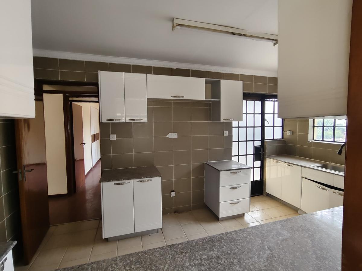2 Bed Apartment with En Suite in Kileleshwa - 9