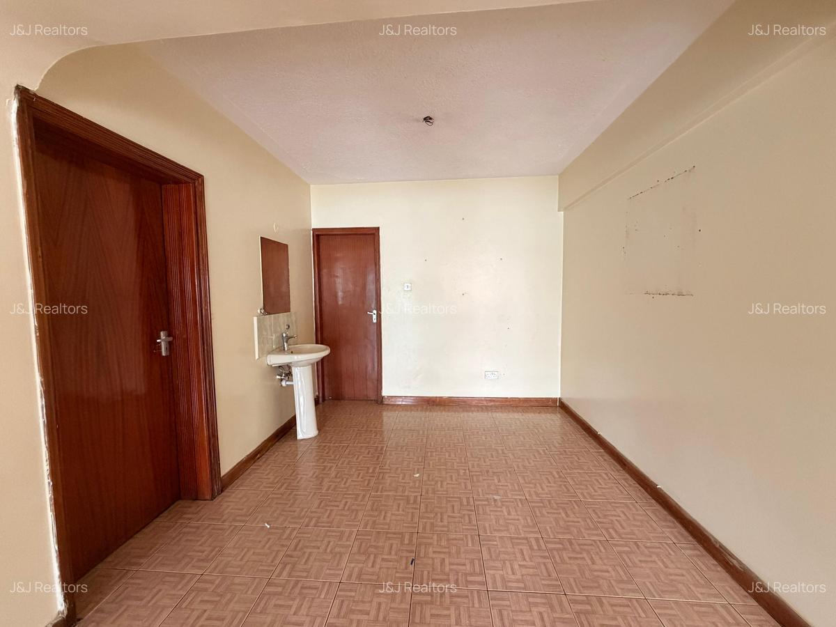 Commercial Property with Fibre Internet in Lavington - 16
