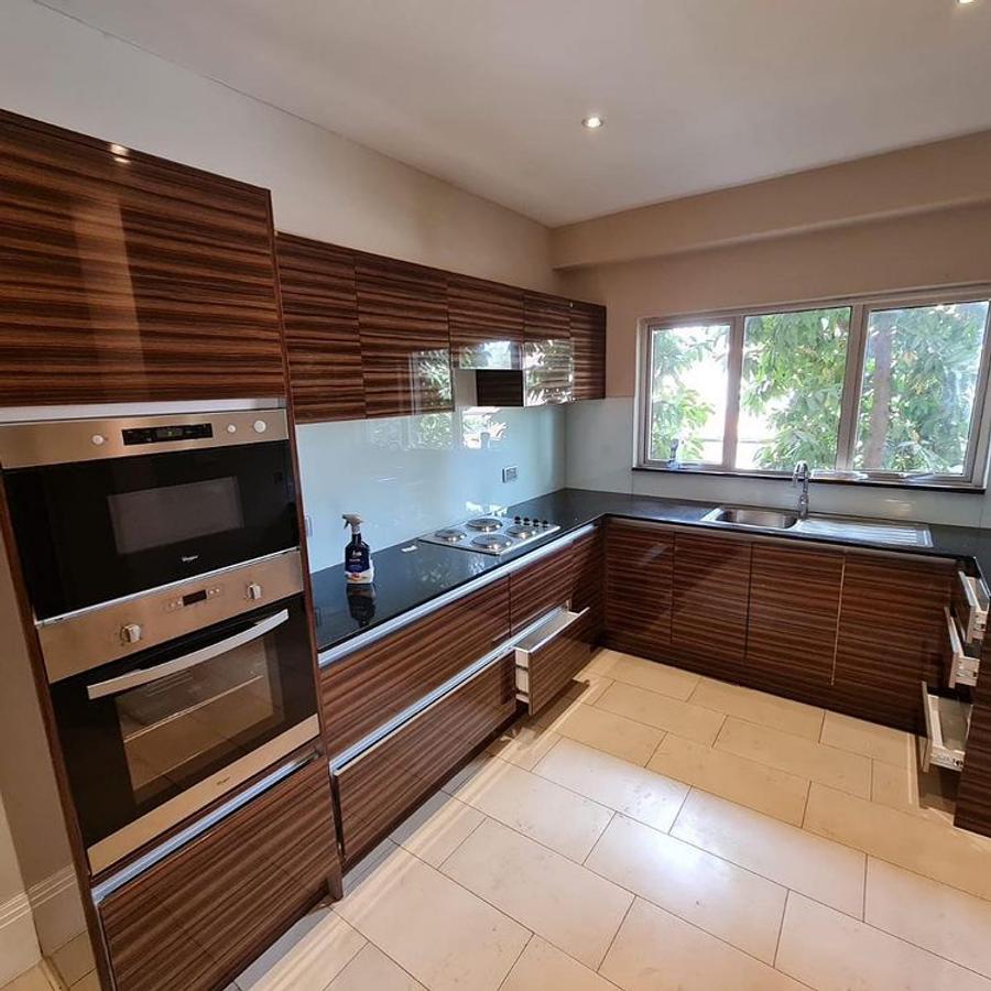 3 Bed Apartment with En Suite in Westlands Area - 7