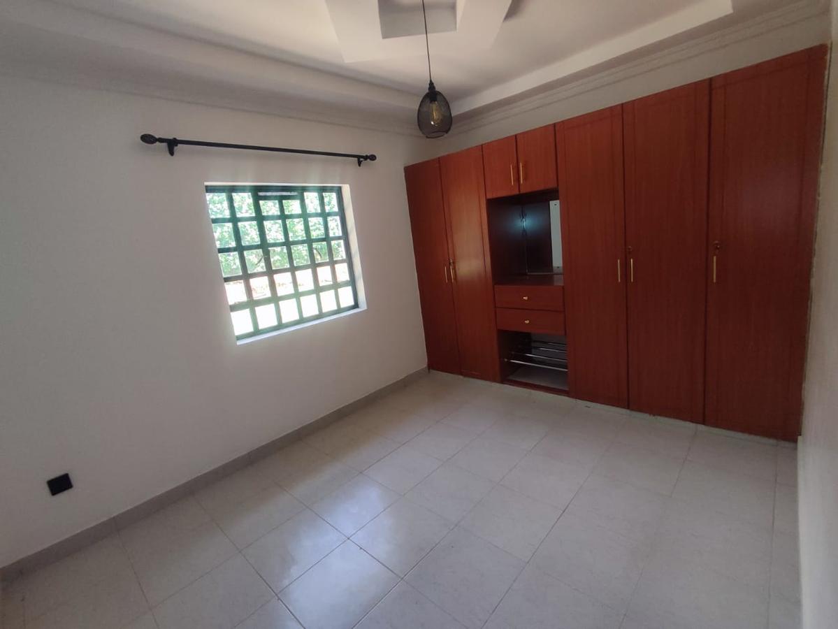 3 Bed House with En Suite at Kerarapon Road - 14