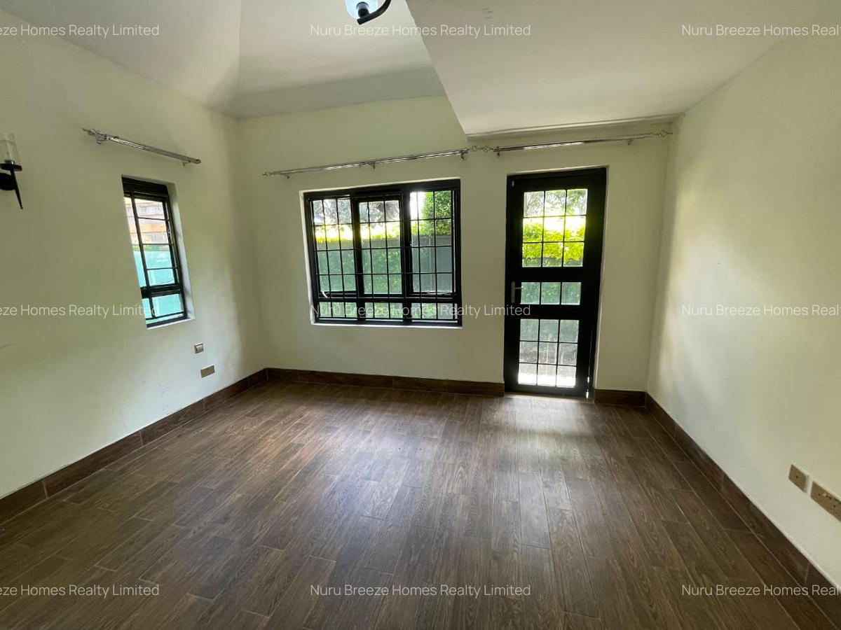 2 Bed Townhouse with En Suite in Runda - 14