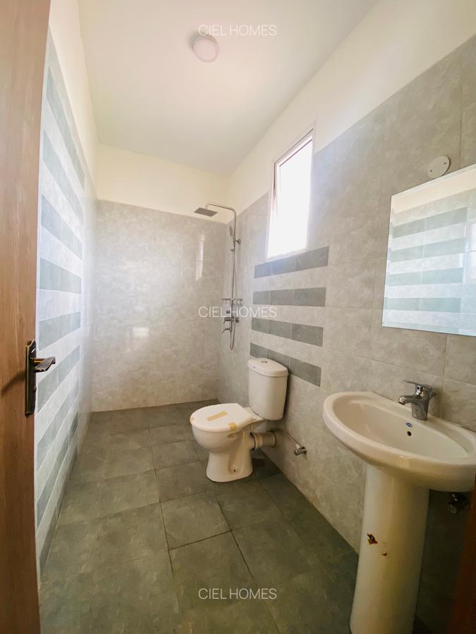 4 Bed Townhouse with Swimming Pool at Gataka Road - 13