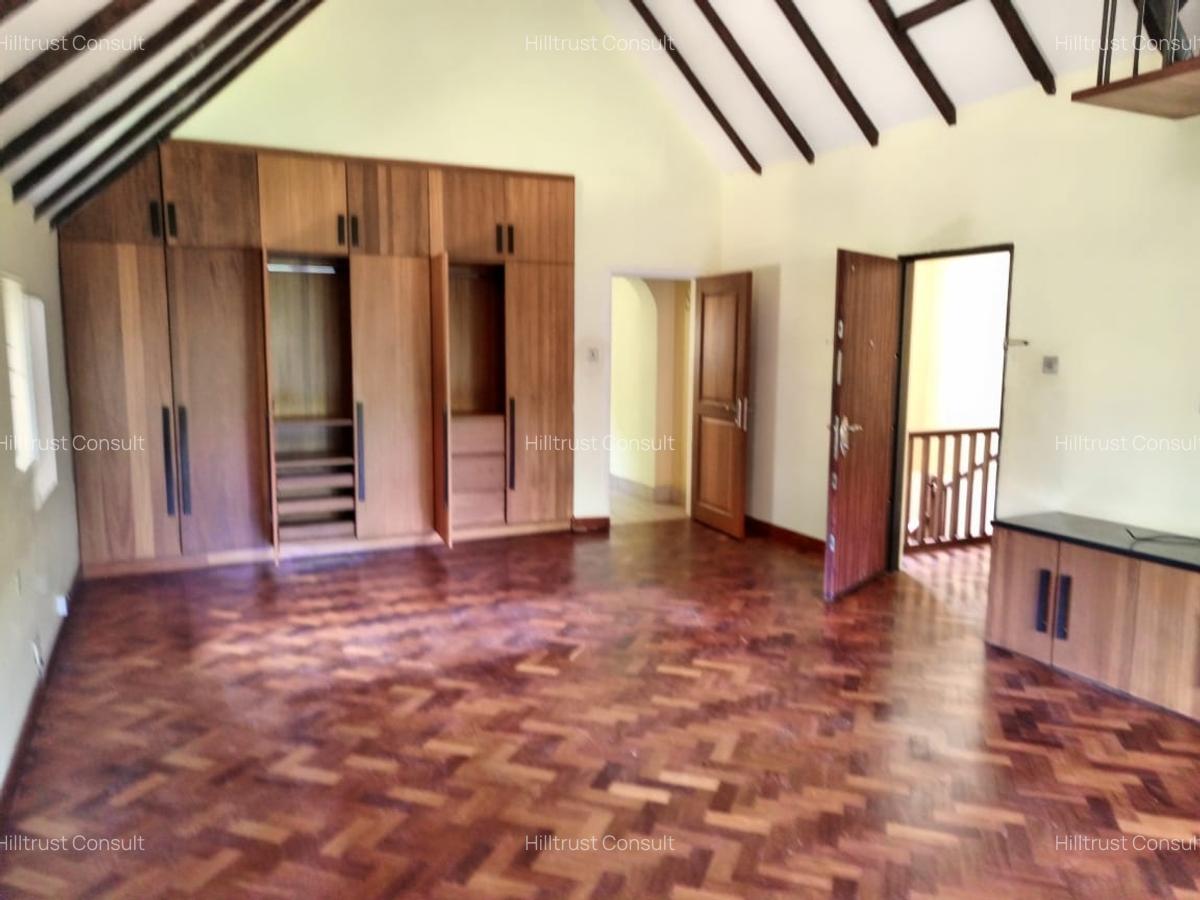 4 Bed House with En Suite in Muthaiga - 12
