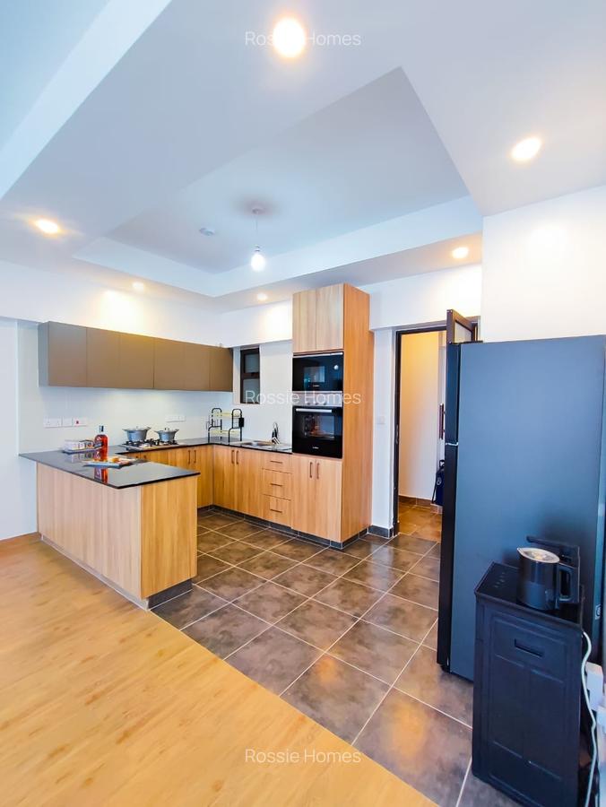 Serviced 2 Bed Apartment with En Suite at Kindaruma Rd - 3