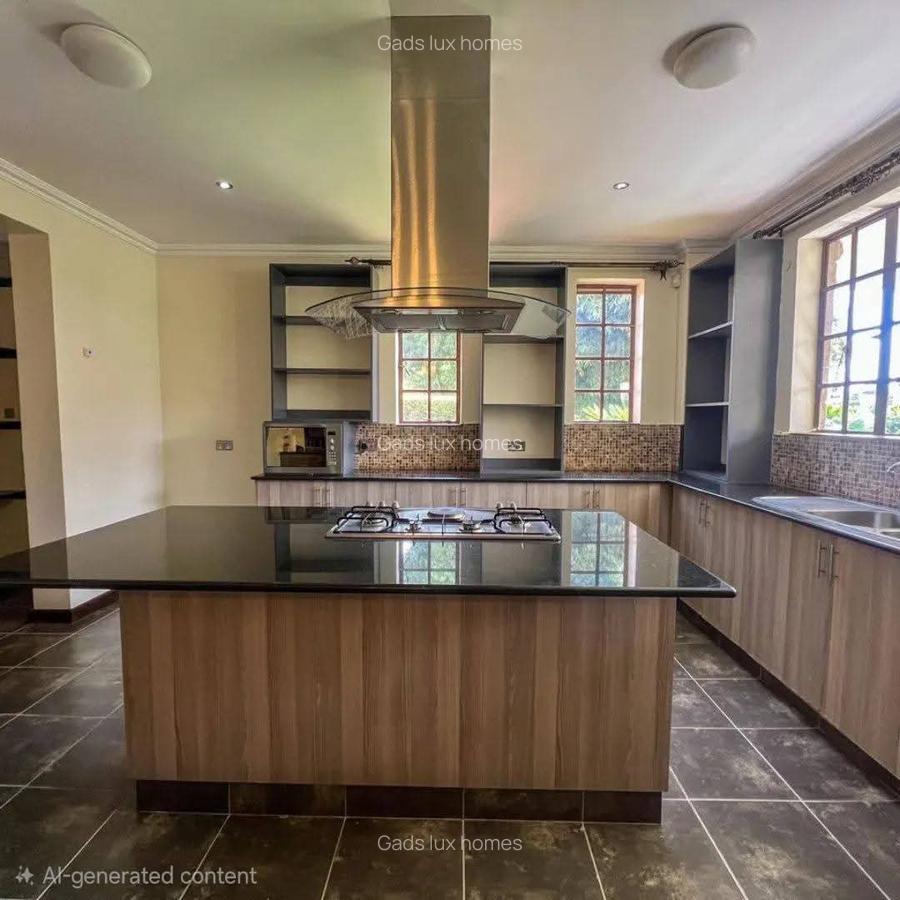 4 Bed Villa with En Suite at Rosslyn - 3