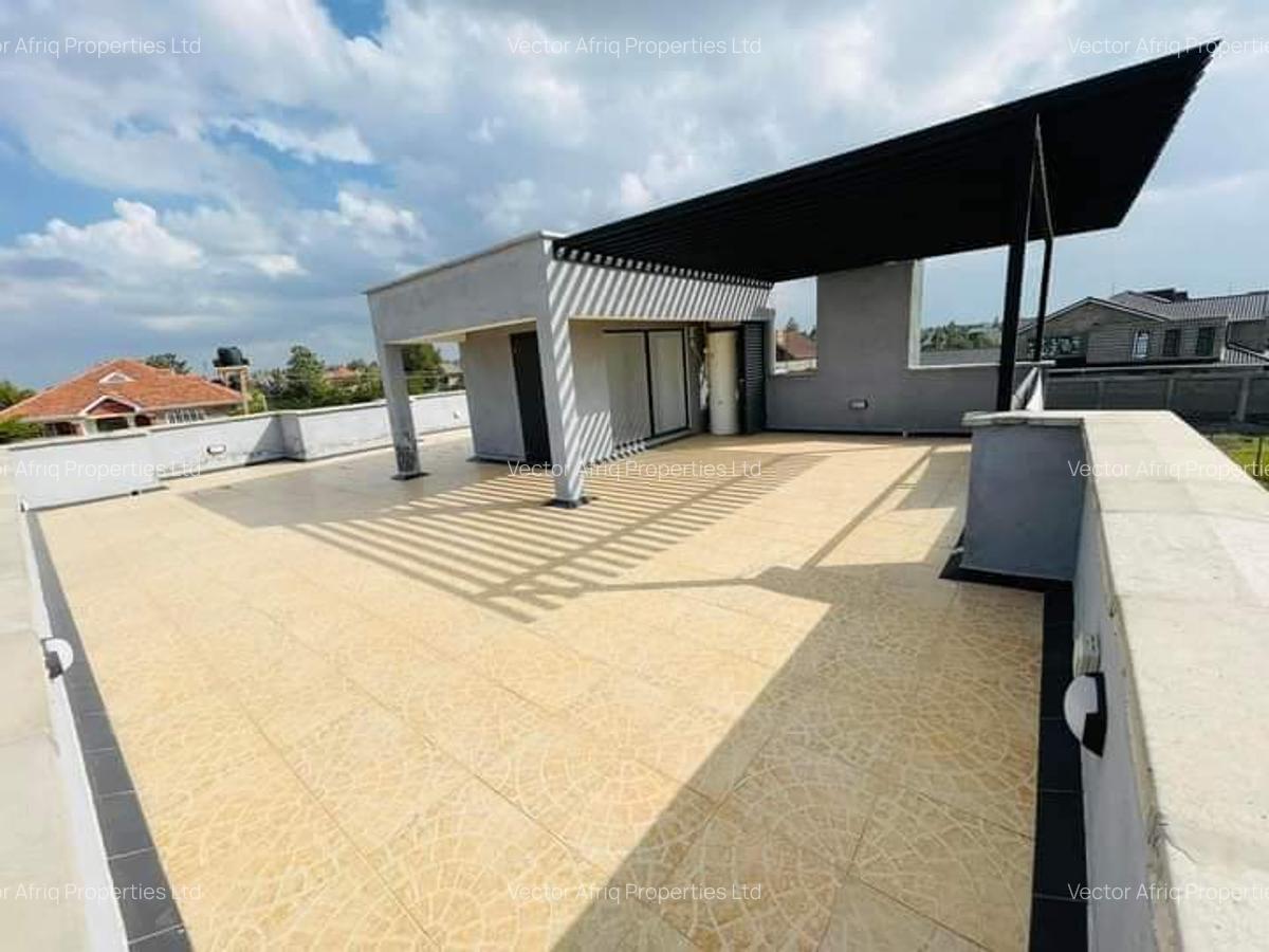 4 Bed Townhouse with En Suite at Chuna - 11