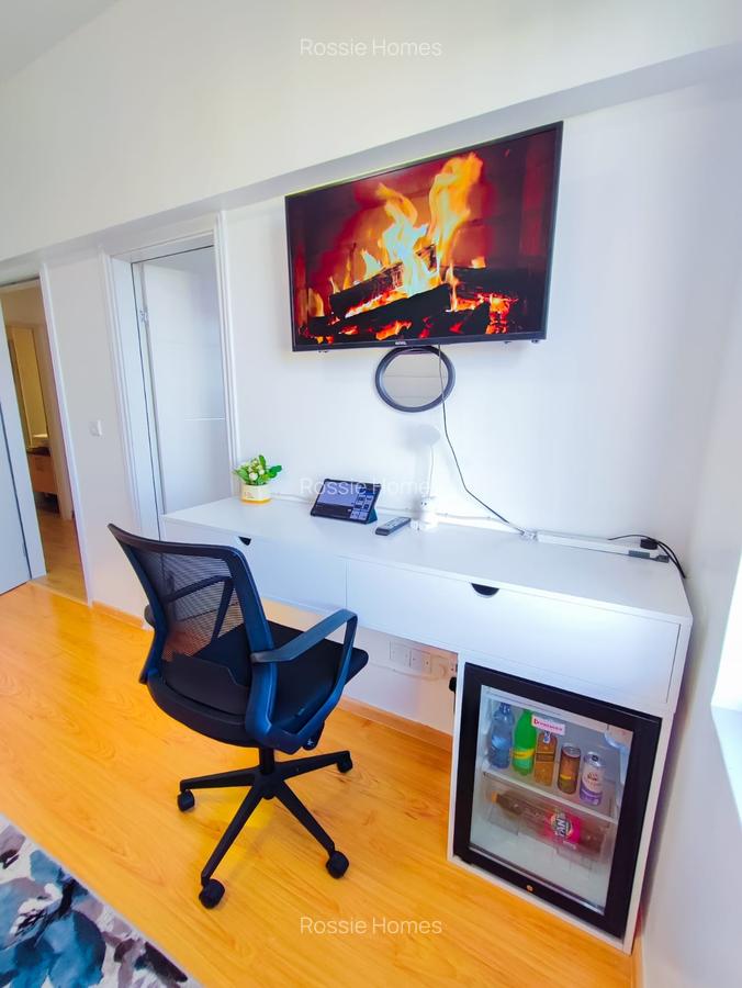 Serviced 2 Bed Apartment with En Suite at Kindaruma Rd - 7