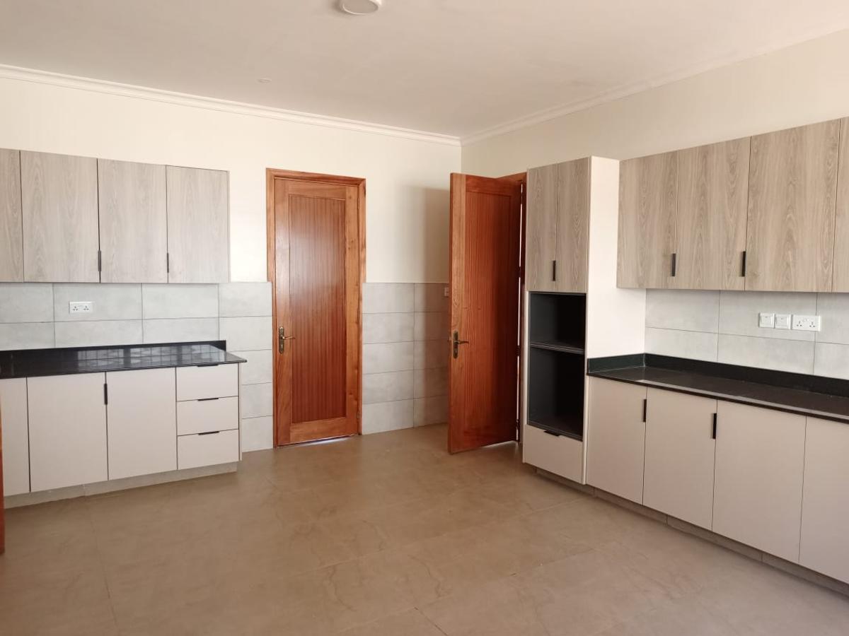 5 Bed House with En Suite in Kitisuru - 8