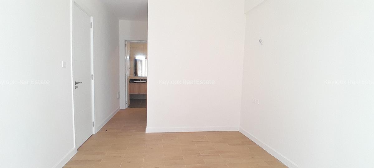 1 Bed Apartment with En Suite at Lavington - 7