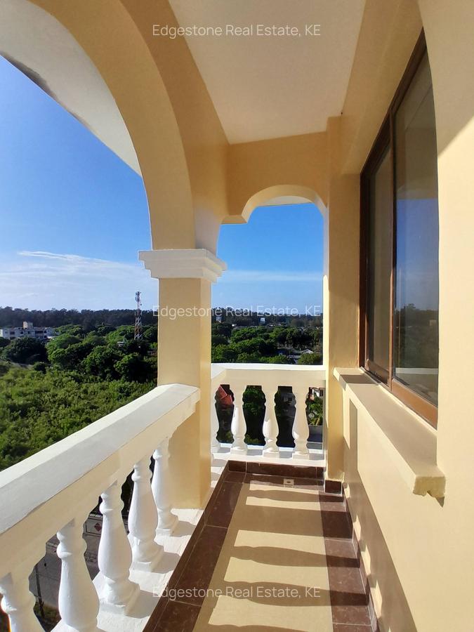 3 Bed Apartment with En Suite in Nyali Area - 11