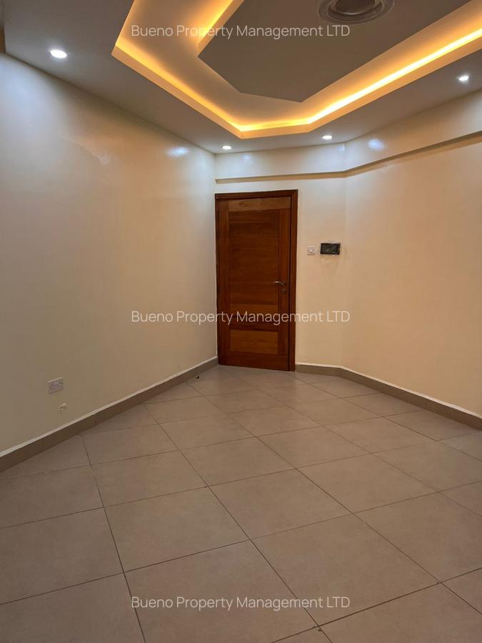 1 Bed Apartment with En Suite in Kilimani - 2
