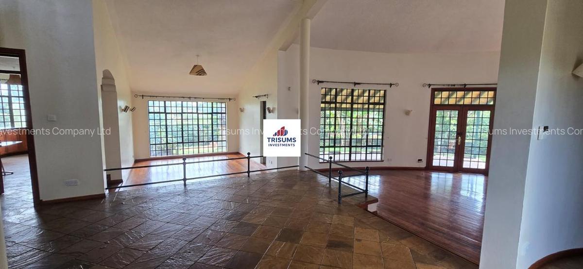 4 Bed House with En Suite in Runda - 2