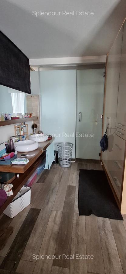 4 Bed Apartment with En Suite in Parklands - 12