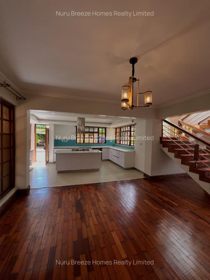 4 Bed House with En Suite in Runda - 18