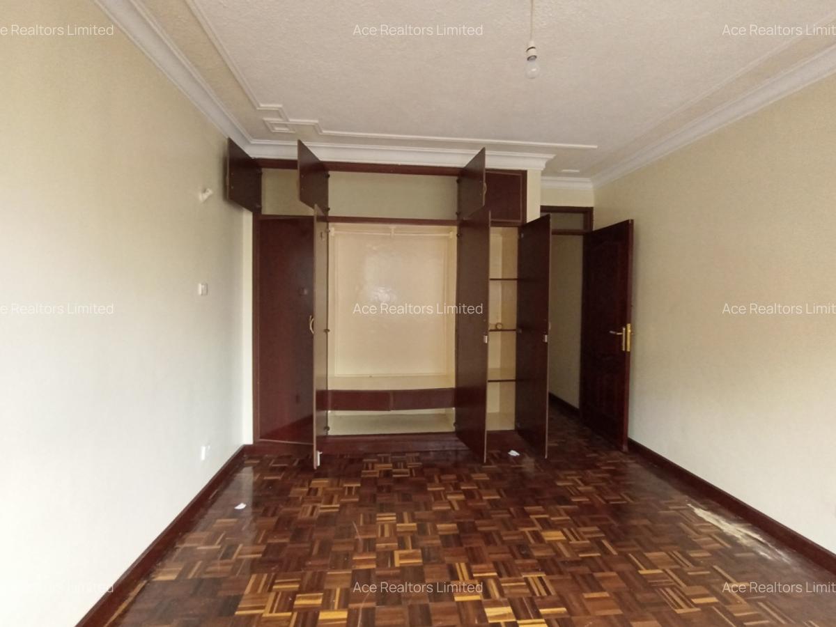 3 Bed Apartment with En Suite at Off Rhapta Road - 9