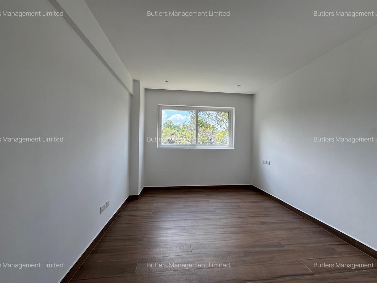 3 Bed Apartment with En Suite in General Mathenge - 12