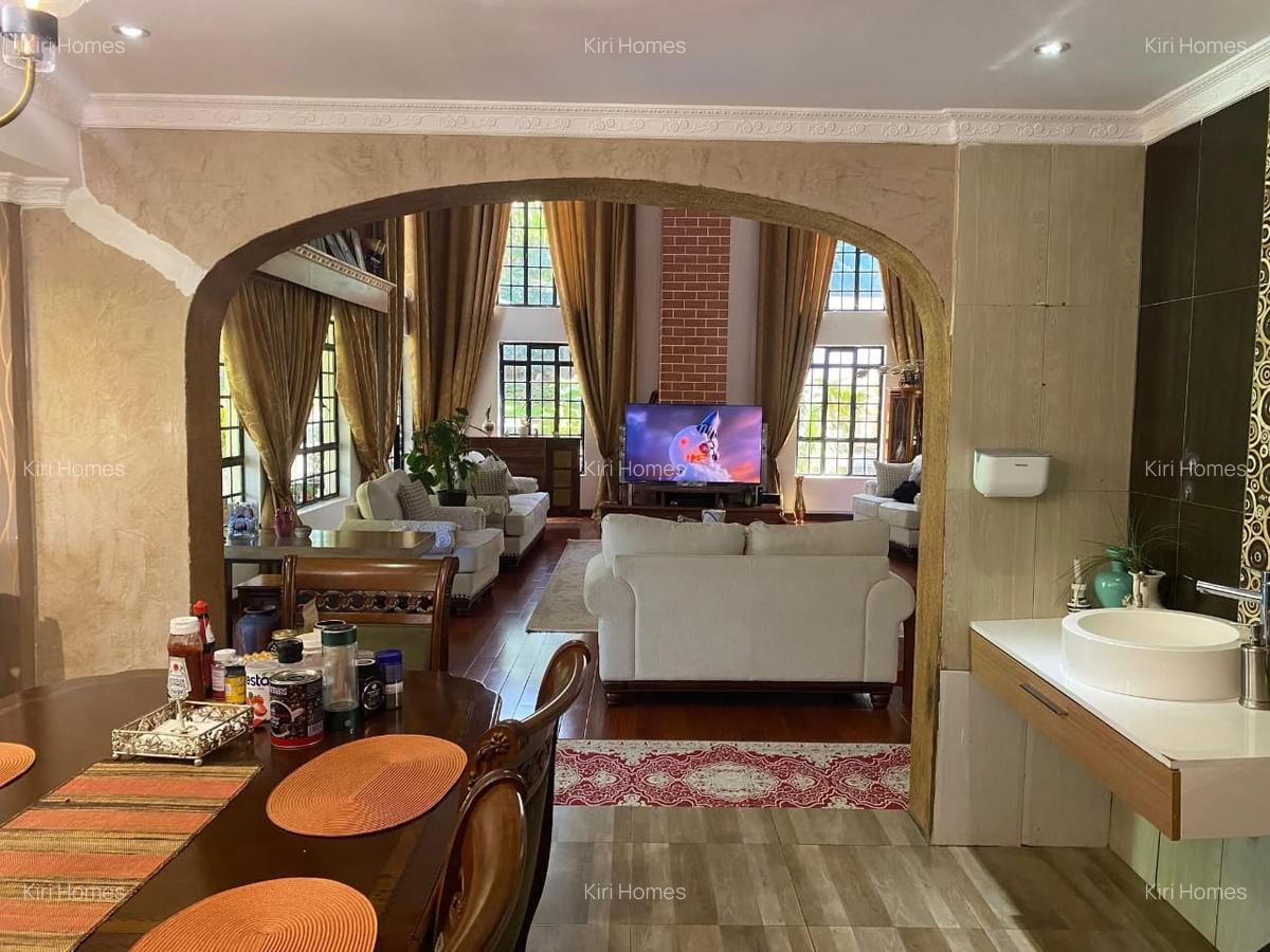 5 Bed Townhouse with En Suite in Karen - 12