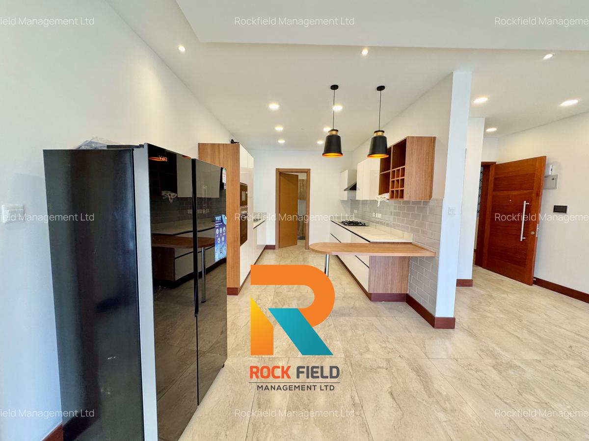 2 Bed Apartment with En Suite in Parklands - 8