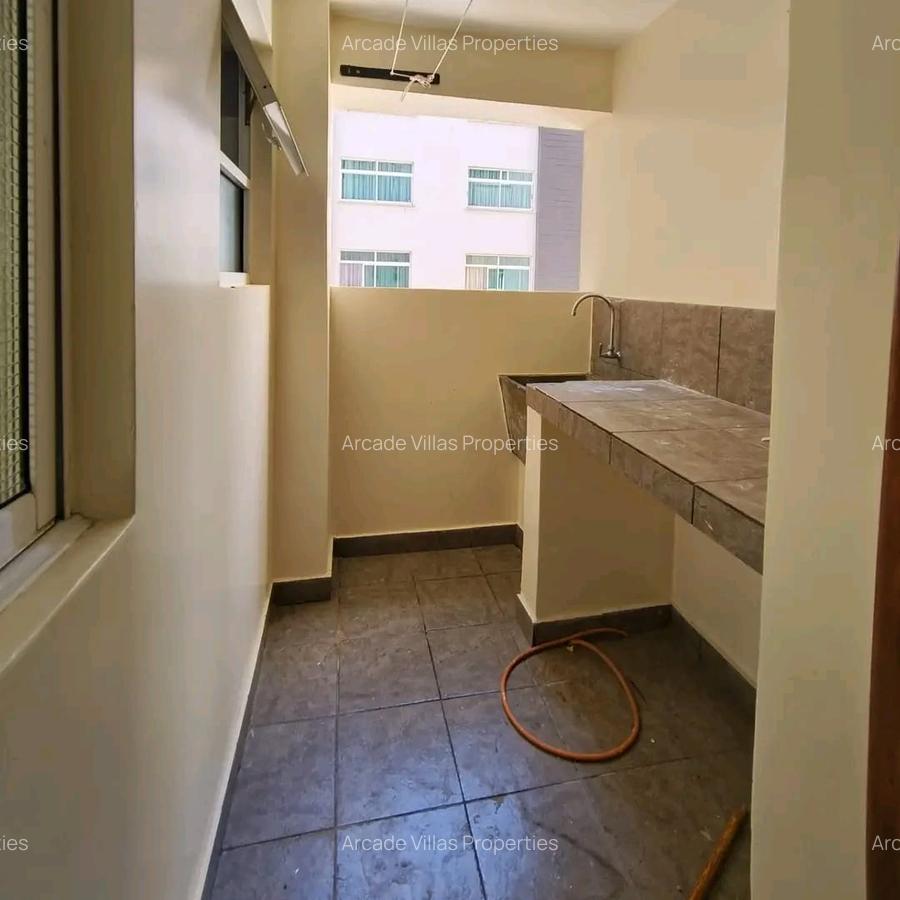 3 Bed Apartment with En Suite in Kileleshwa - 10