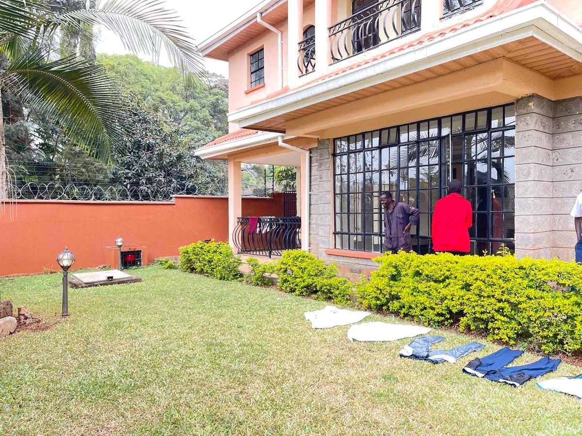 5 Bed Townhouse with En Suite in Lavington - 13