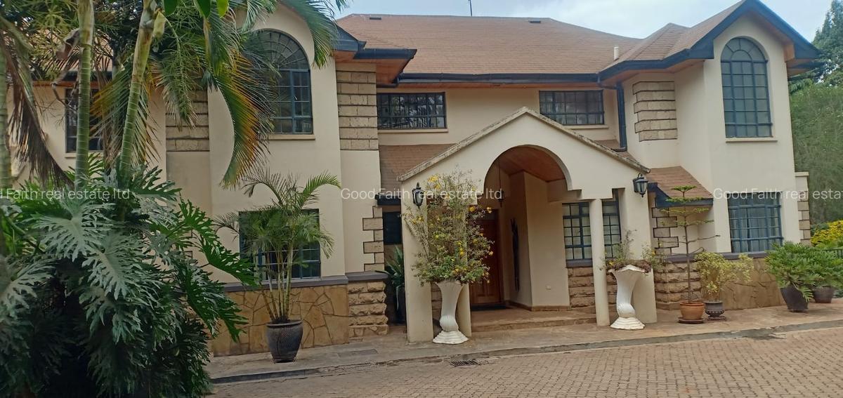 5 Bed House with En Suite in Runda - 3