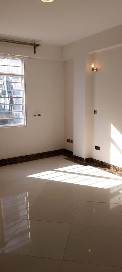 3 Bed Apartment with En Suite in Lavington - 16