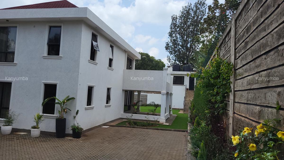 5 Bed House with En Suite at Runda - 3