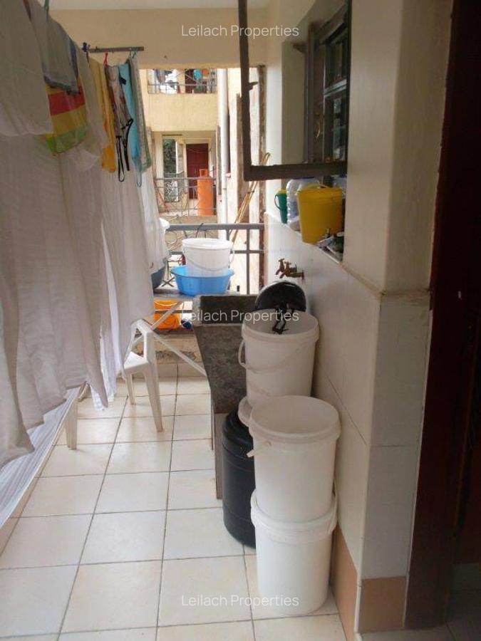 3 Bed Apartment with En Suite in Kilimani - 4