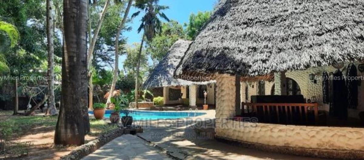 3 Bed Villa with En Suite at La-Marina Mtwapa - 8