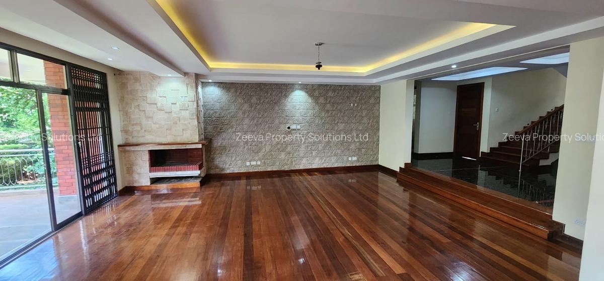 5 Bed Villa with En Suite in Lavington - 2