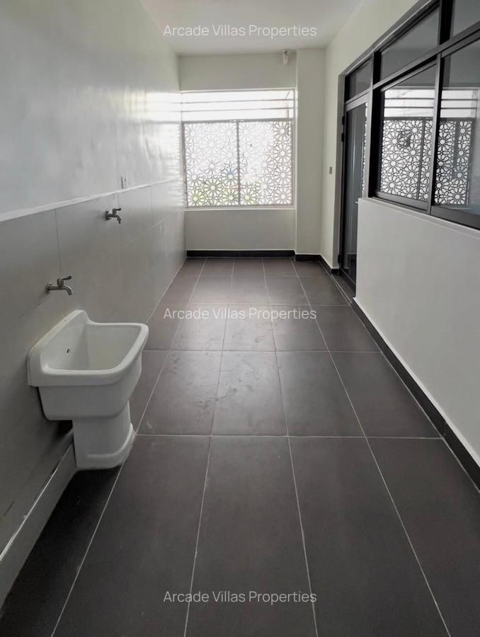 4 Bed Apartment with En Suite in Kileleshwa - 7
