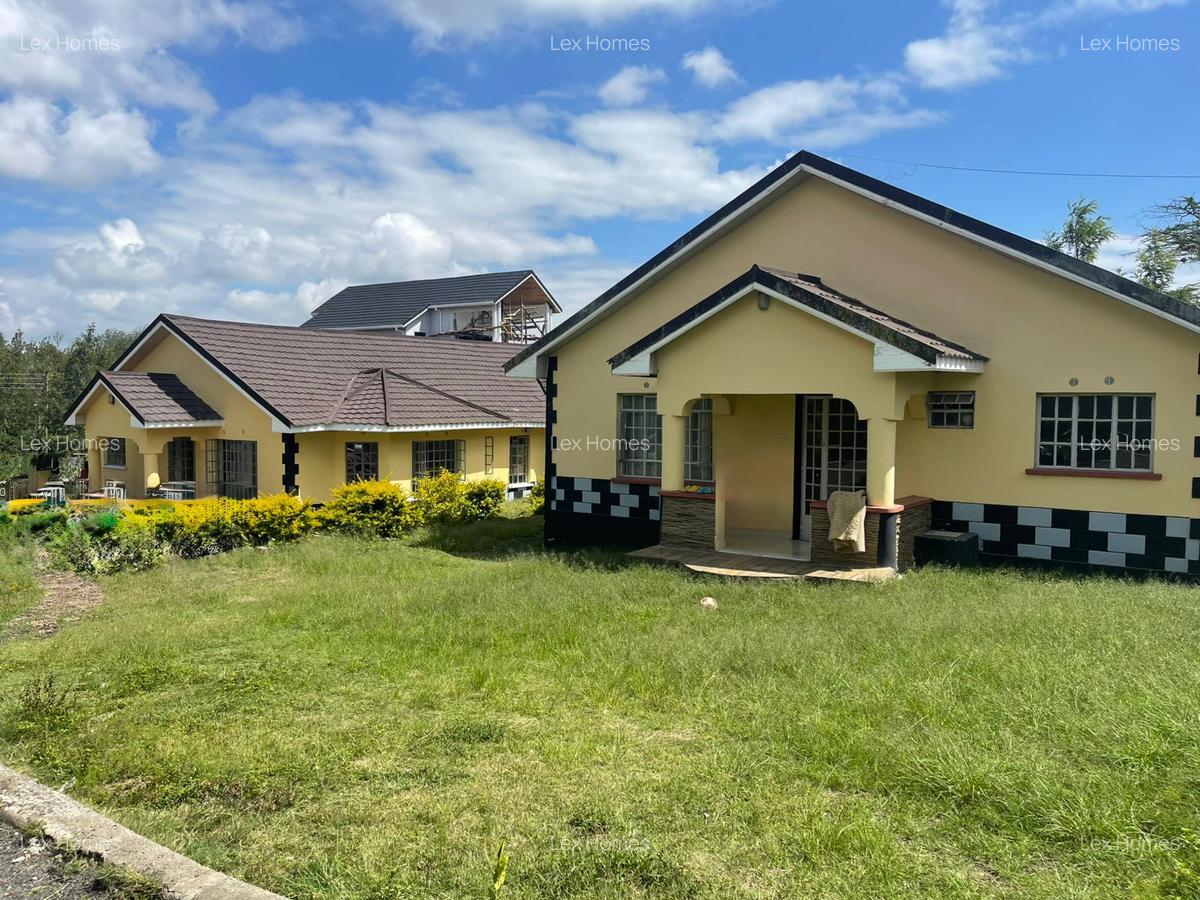 3 Bed House with En Suite at Rimpa - 2