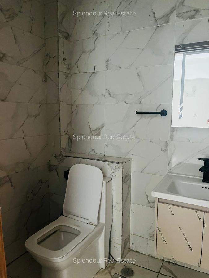 5 Bed Apartment with En Suite at 3Rd Parklands - 16