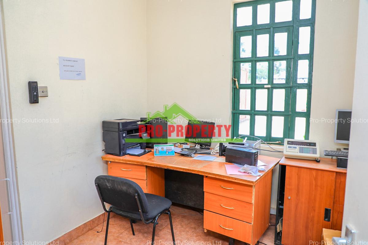 0.2 ha Commercial Property with Parking at Lusigetti - 11