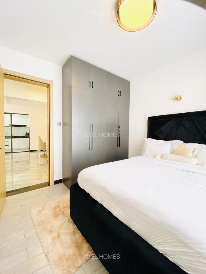 Furnished 2 Bed Apartment with En Suite at Wood Avenue - 12