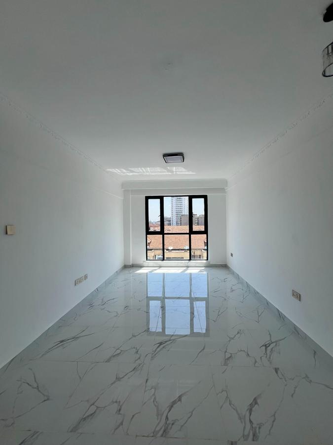 1 Bed Apartment with En Suite at Taya Center - 5