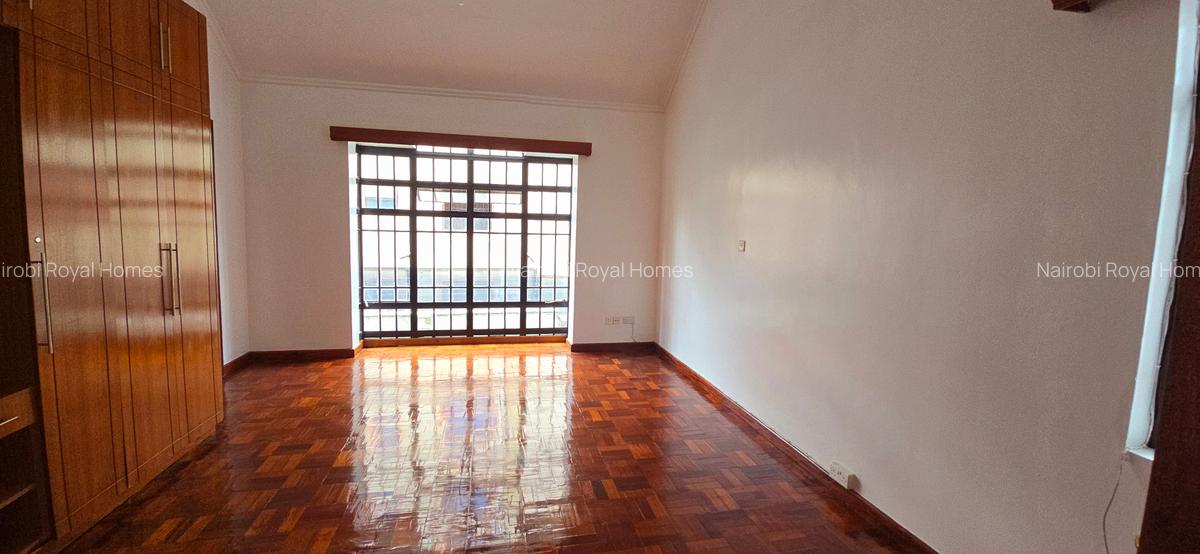 4 Bed Townhouse with En Suite at Gitanga Road - 13