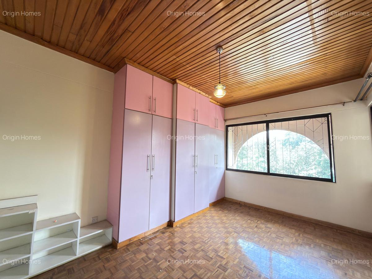 4 Bed Apartment with En Suite at Rhapta Road - 6