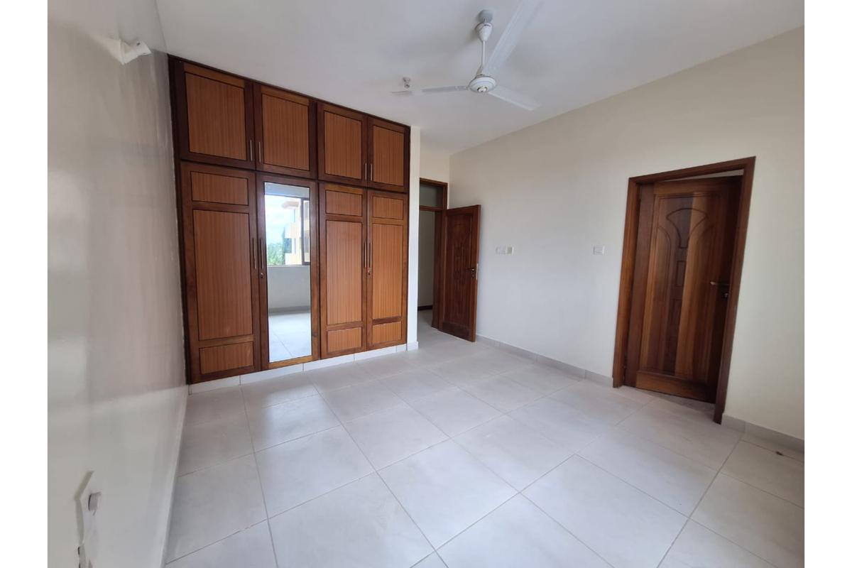 3 Bed Apartment with En Suite in Nyali Area - 5