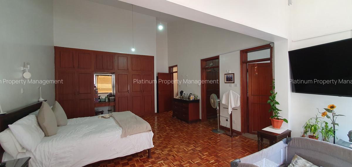 5 Bed House with En Suite at St Michaels Rd - 9