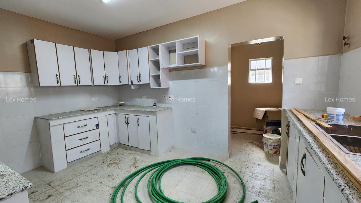 4 Bed House with En Suite at Forest Line Road - 9