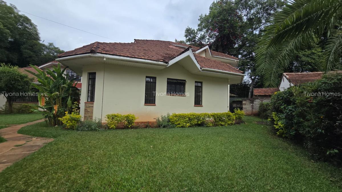 4 Bed House with En Suite in Spring Valley - 3
