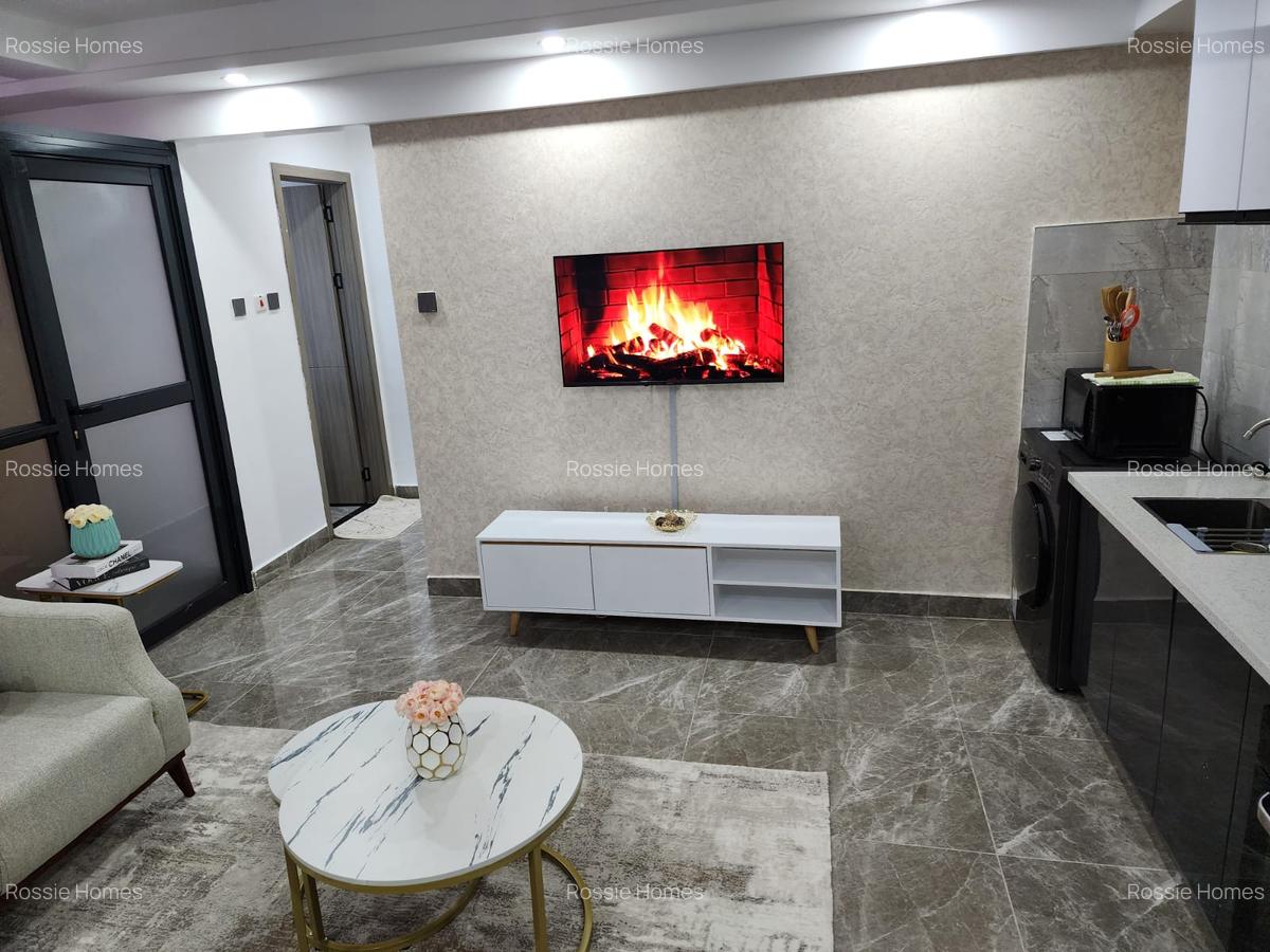 Serviced 1 Bed Apartment with En Suite at Kindaruma Rd - 5