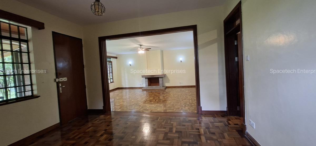 5 Bed House with En Suite in Nyari - 18