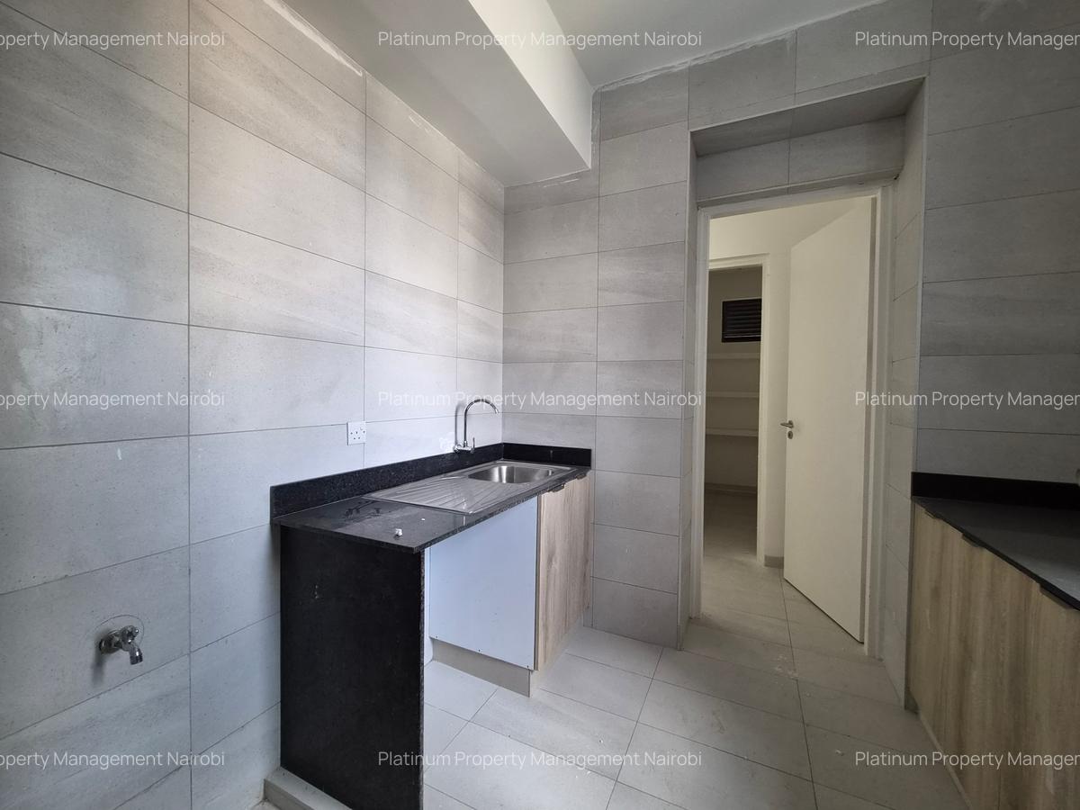 2 Bed Apartment with En Suite at Second Parklands - 10