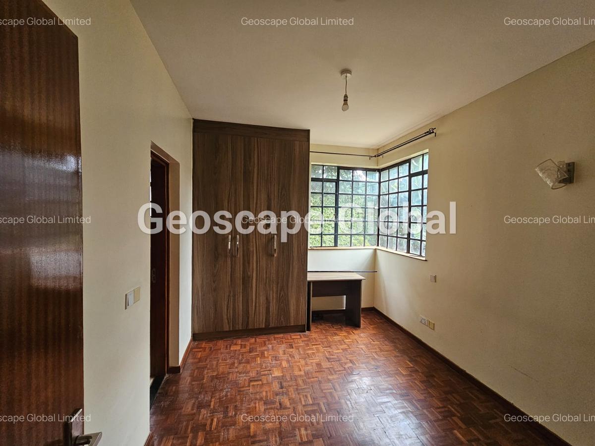 4 Bed Villa with En Suite in Kitisuru - 9