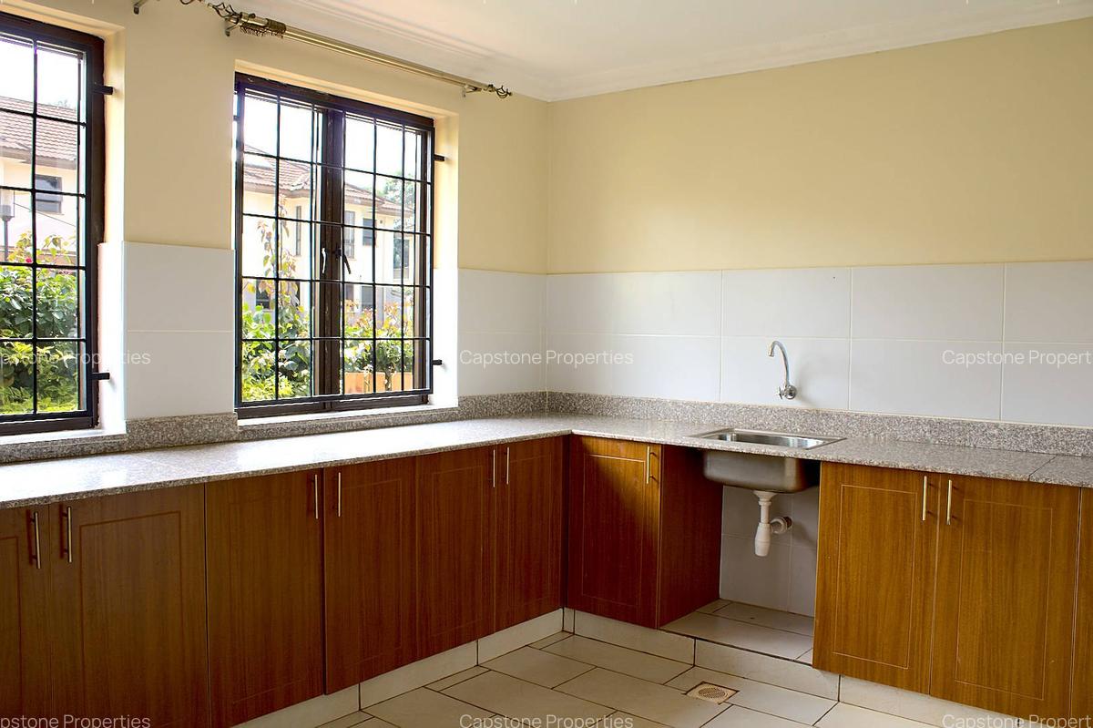 4 Bed Townhouse with En Suite in Runda - 15