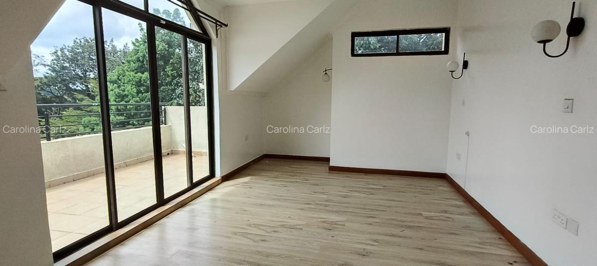 3 Bed Townhouse with En Suite at Nyari - 12